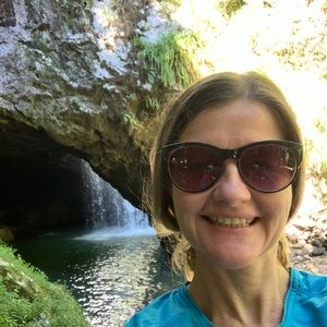 Meet your Posher, Rachel